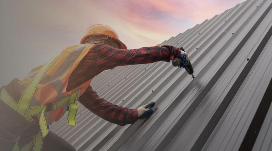 Professional gutter cleaning in Dacono, CO